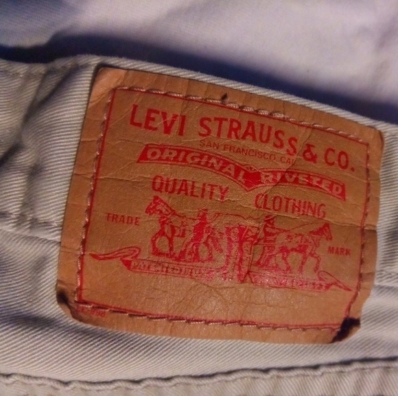 Levi's Pants - Denim shorts